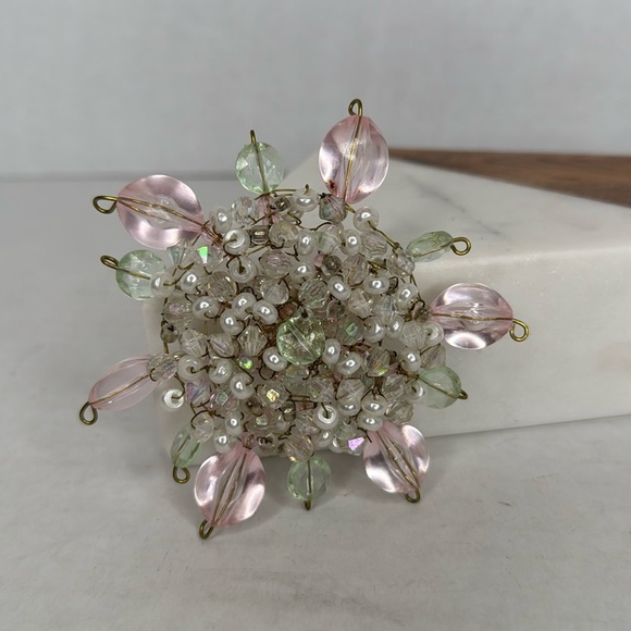 vintage Jewelry - Vintage Beaded Brooch with Pink and Clear Accents lot B49
